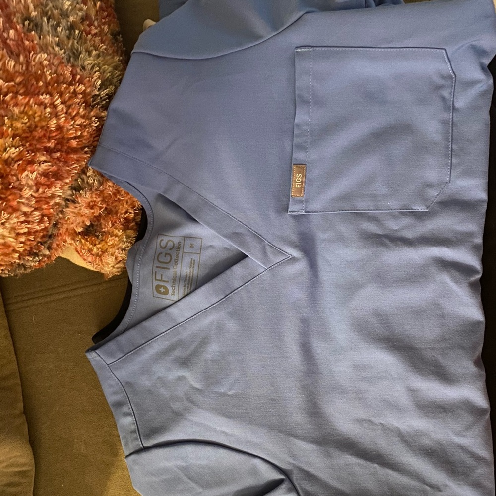 Figs scrub set